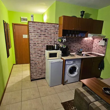 39 Sluneční pobřeží